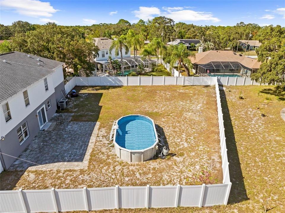 For Sale: $450,000 (7 beds, 2 baths, 3096 Square Feet)