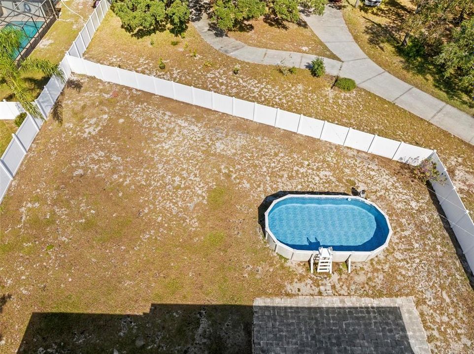 For Sale: $450,000 (7 beds, 2 baths, 3096 Square Feet)