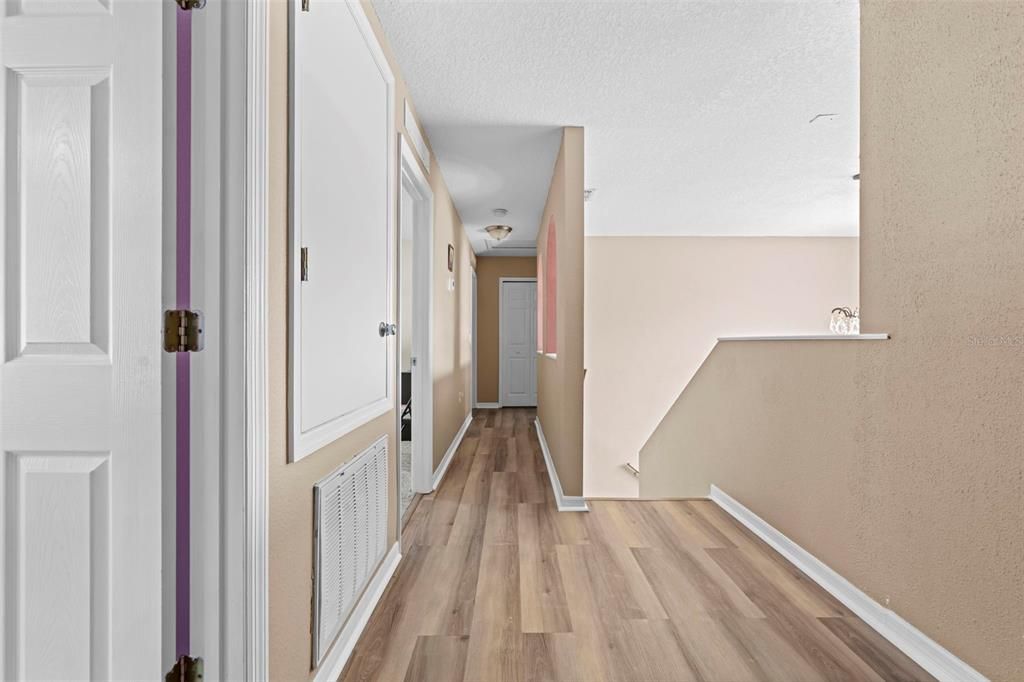 For Sale: $450,000 (7 beds, 2 baths, 3096 Square Feet)