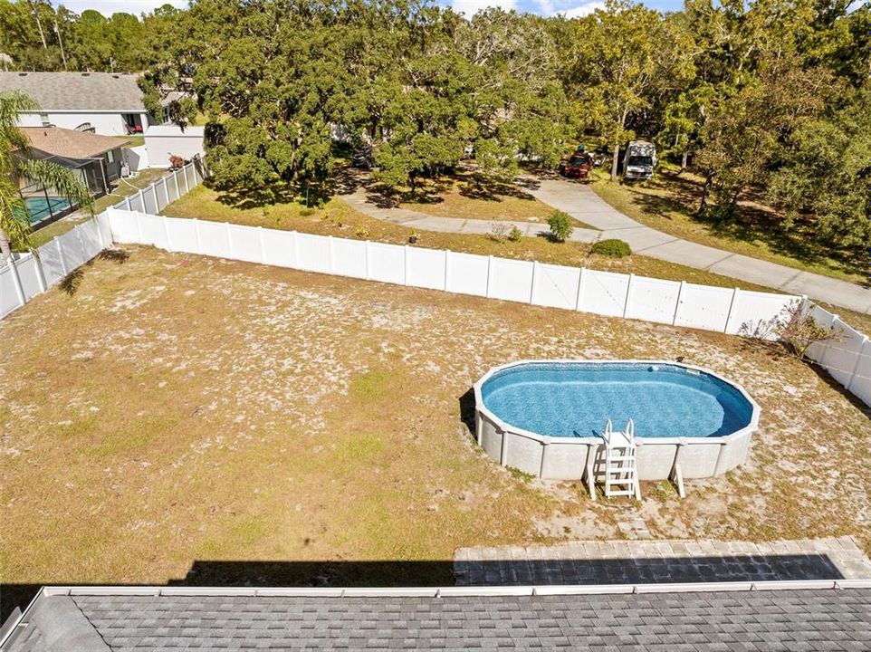 For Sale: $450,000 (7 beds, 2 baths, 3096 Square Feet)