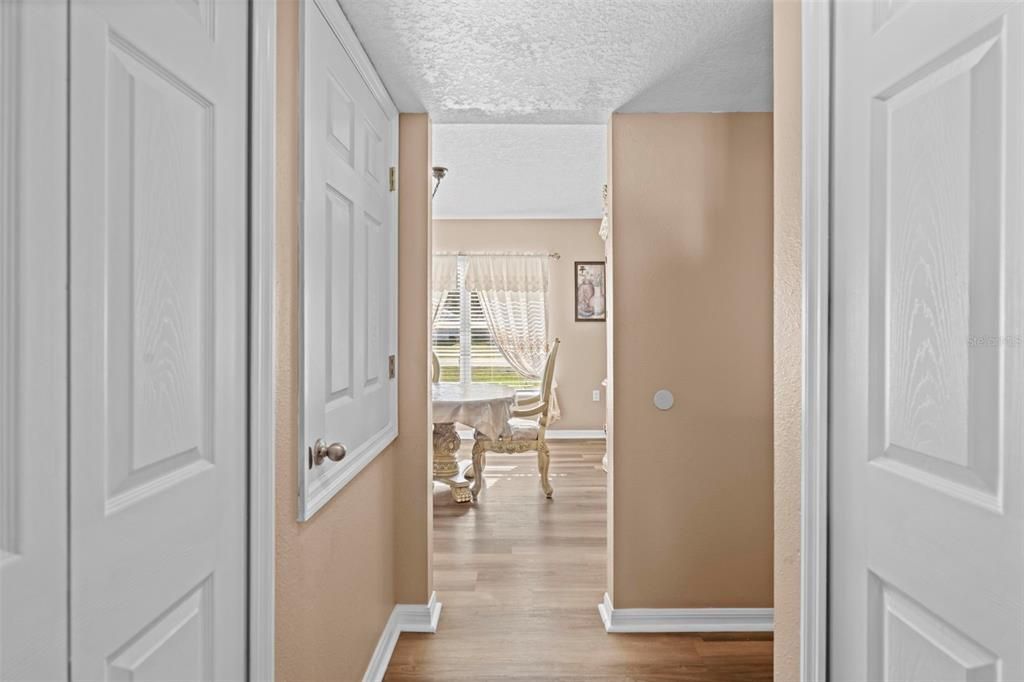 For Sale: $450,000 (7 beds, 2 baths, 3096 Square Feet)