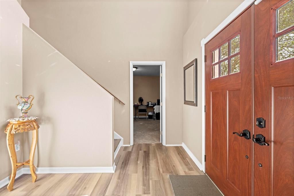 For Sale: $450,000 (7 beds, 2 baths, 3096 Square Feet)