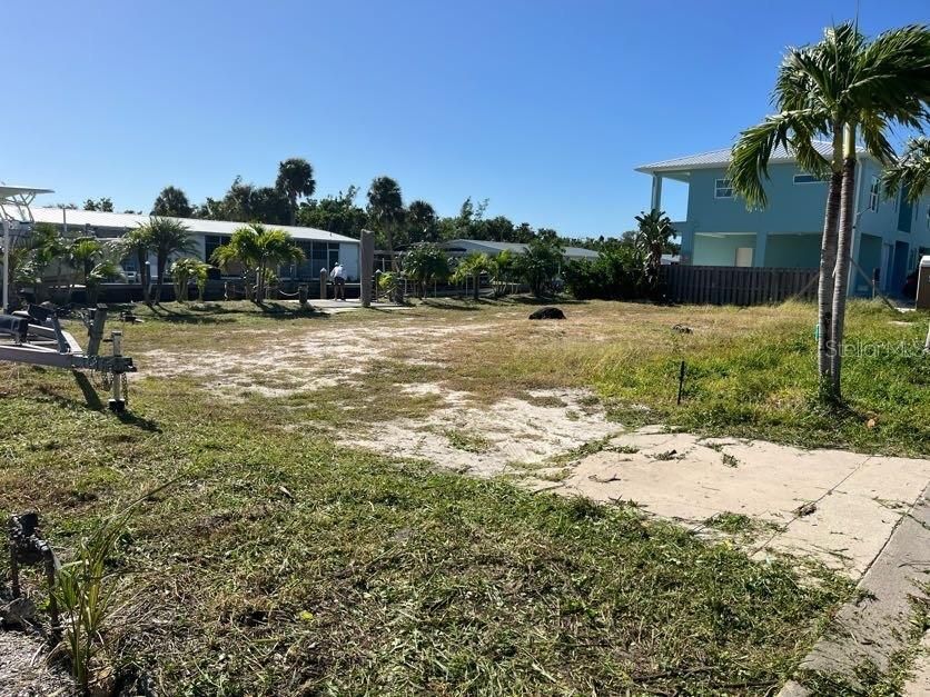 En Venta: $799,000 (0.15 acres)