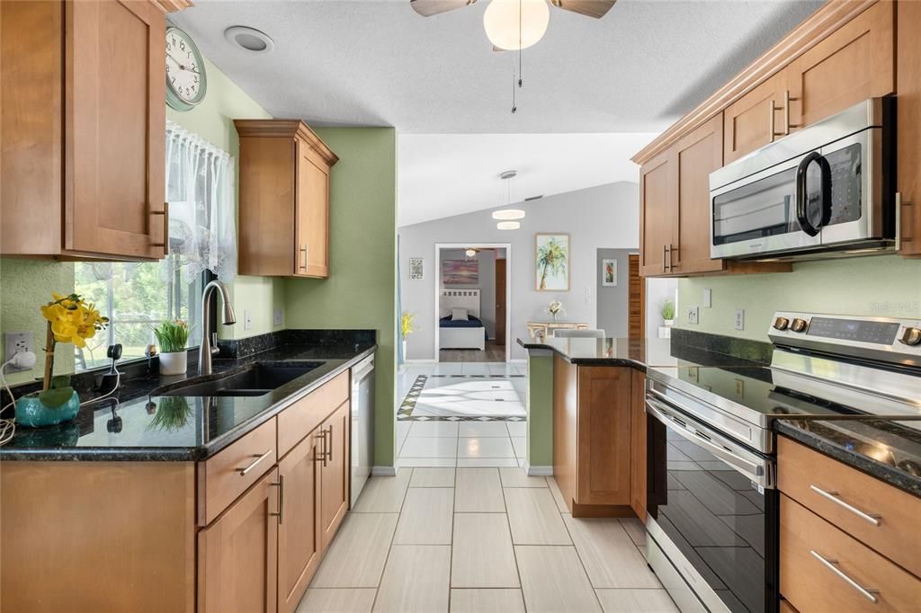 Active With Contract: $277,000 (3 beds, 2 baths, 1234 Square Feet)