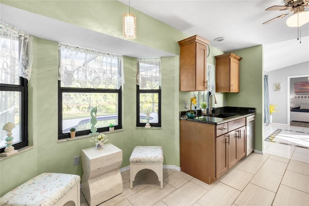 Active With Contract: $277,000 (3 beds, 2 baths, 1234 Square Feet)