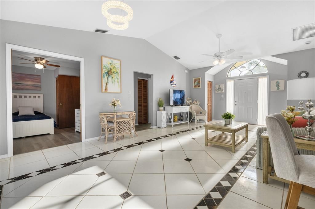 Active With Contract: $277,000 (3 beds, 2 baths, 1234 Square Feet)