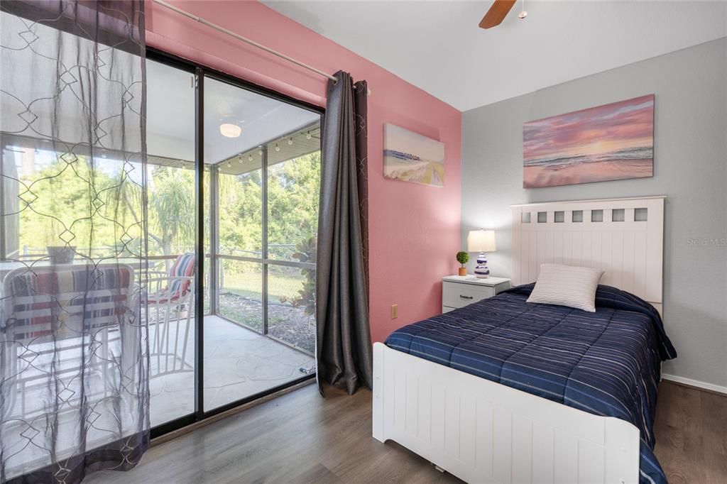 Active With Contract: $277,000 (3 beds, 2 baths, 1234 Square Feet)