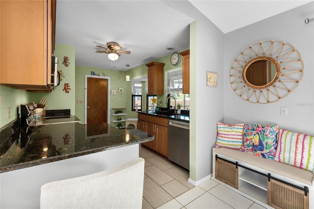 Active With Contract: $277,000 (3 beds, 2 baths, 1234 Square Feet)