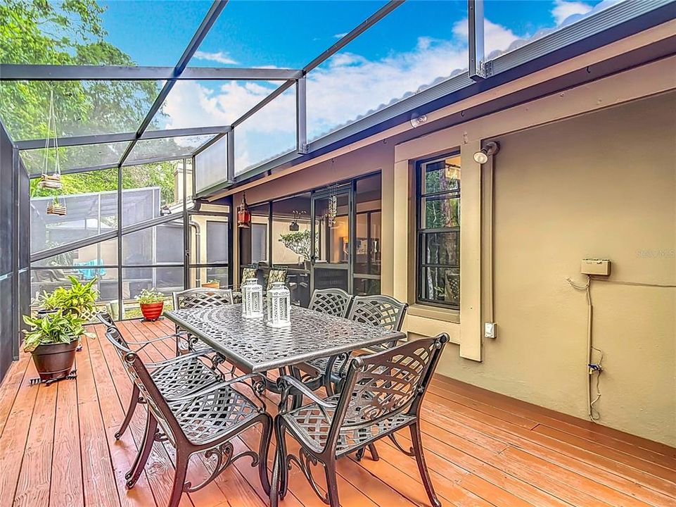 For Sale: $449,000 (2 beds, 2 baths, 1600 Square Feet)