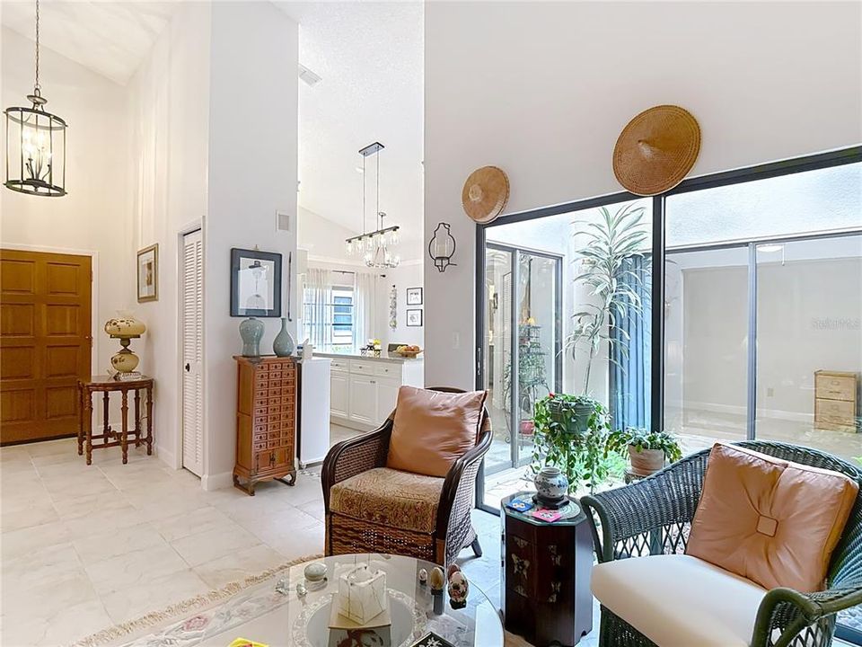 For Sale: $449,000 (2 beds, 2 baths, 1600 Square Feet)