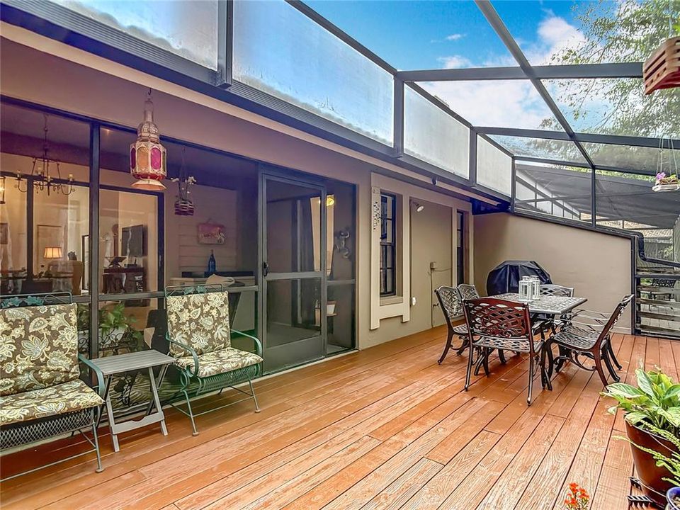 For Sale: $449,000 (2 beds, 2 baths, 1600 Square Feet)