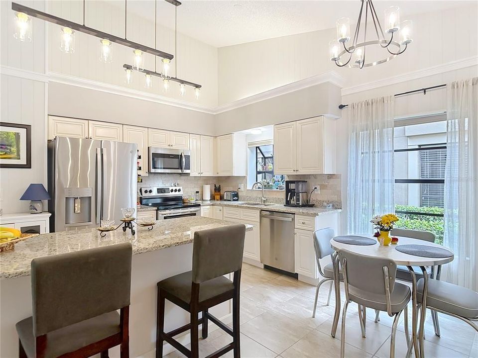 For Sale: $449,000 (2 beds, 2 baths, 1600 Square Feet)