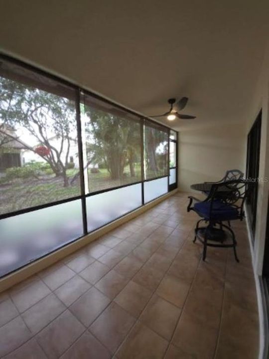 For Rent: $2,250 (2 beds, 2 baths, 1129 Square Feet)