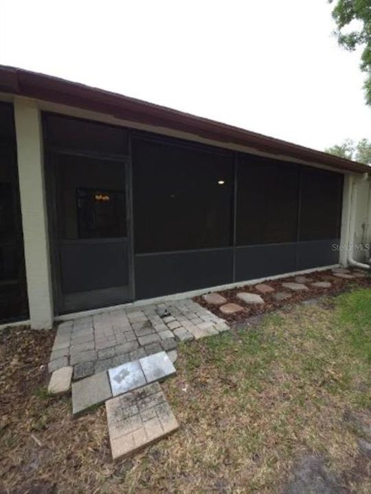 For Rent: $2,250 (2 beds, 2 baths, 1129 Square Feet)