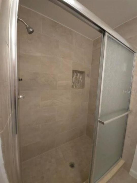 For Rent: $2,250 (2 beds, 2 baths, 1129 Square Feet)