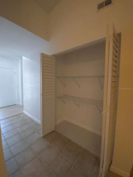 For Rent: $2,250 (2 beds, 2 baths, 1129 Square Feet)