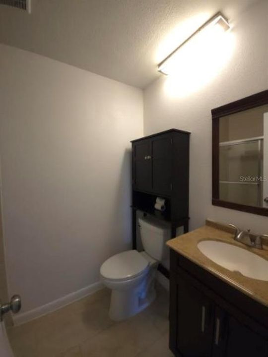 For Rent: $2,250 (2 beds, 2 baths, 1129 Square Feet)