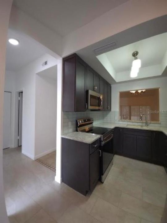 For Rent: $2,250 (2 beds, 2 baths, 1129 Square Feet)