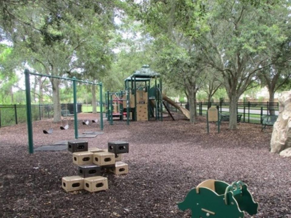 For Rent: $2,250 (2 beds, 2 baths, 1129 Square Feet)