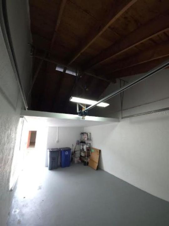 For Rent: $2,250 (2 beds, 2 baths, 1129 Square Feet)