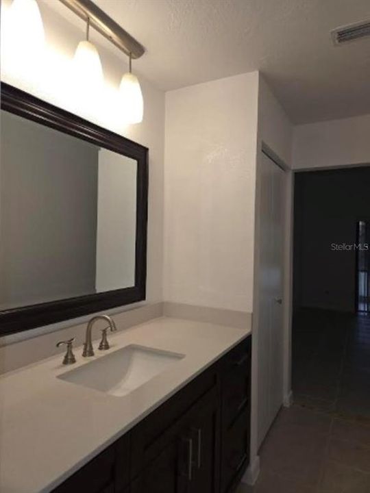 For Rent: $2,250 (2 beds, 2 baths, 1129 Square Feet)