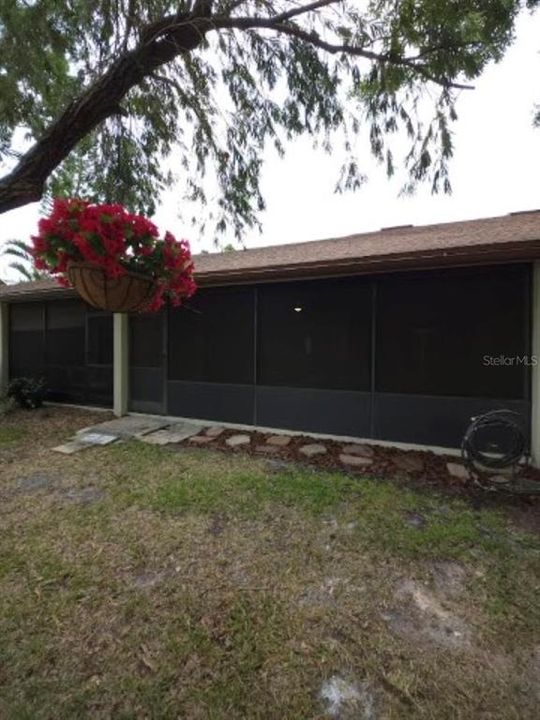 For Rent: $2,250 (2 beds, 2 baths, 1129 Square Feet)