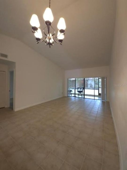 For Rent: $2,250 (2 beds, 2 baths, 1129 Square Feet)