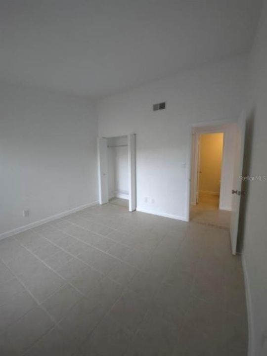 For Rent: $2,250 (2 beds, 2 baths, 1129 Square Feet)