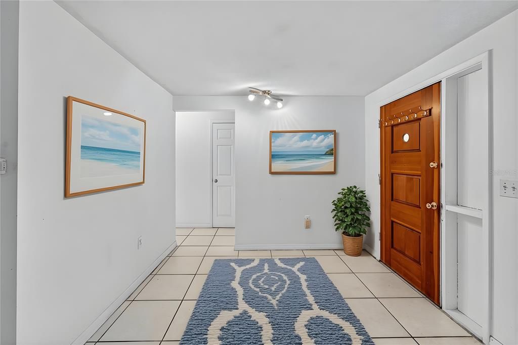 For Sale: $259,900 (2 beds, 2 baths, 1573 Square Feet)