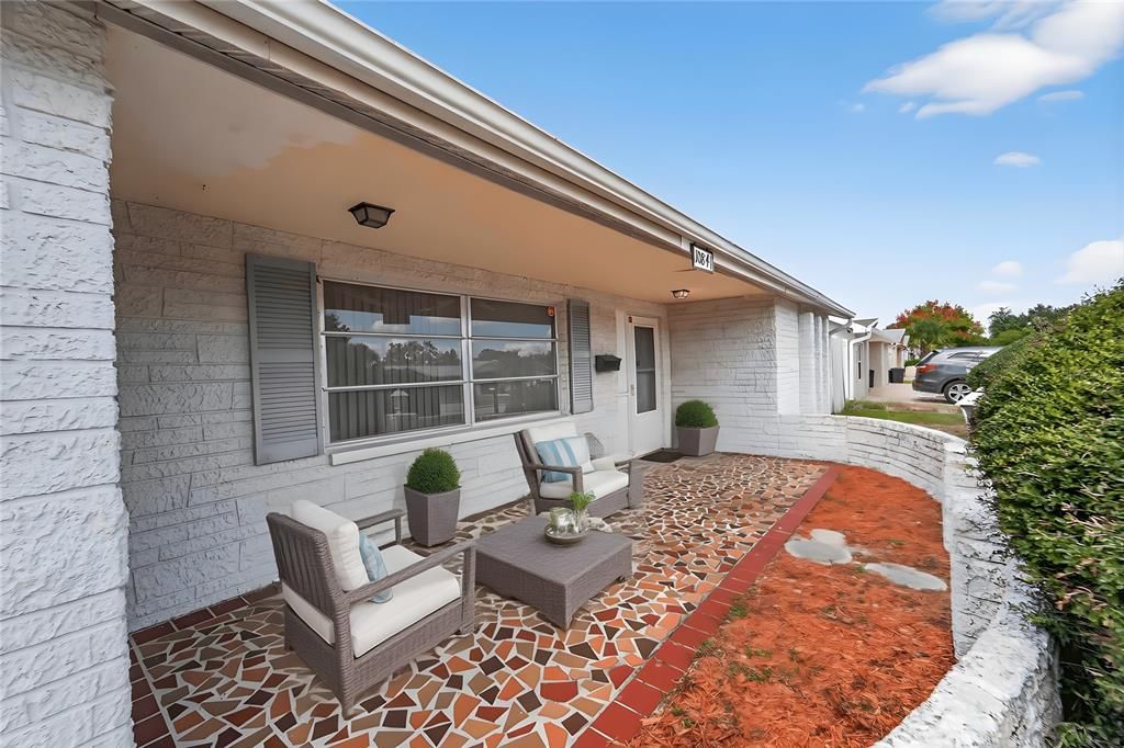 For Sale: $259,900 (2 beds, 2 baths, 1573 Square Feet)