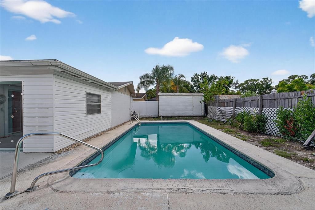 For Sale: $259,900 (2 beds, 2 baths, 1573 Square Feet)