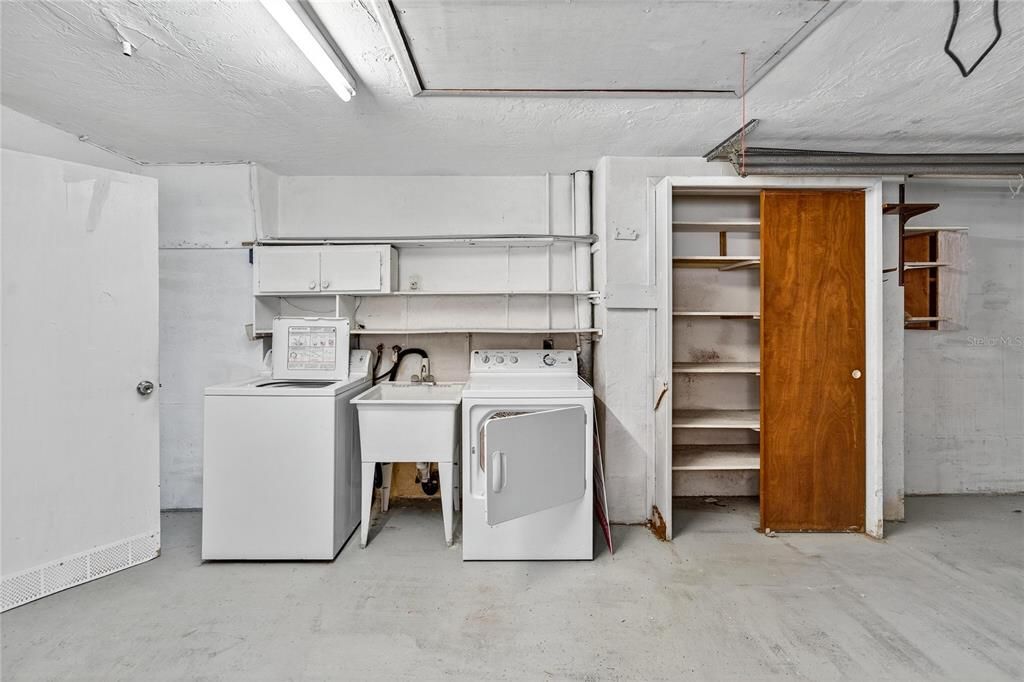 For Sale: $259,900 (2 beds, 2 baths, 1573 Square Feet)