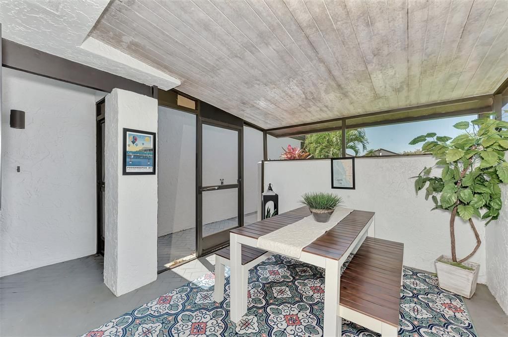 For Rent: $4,000 (3 beds, 2 baths, 1635 Square Feet)