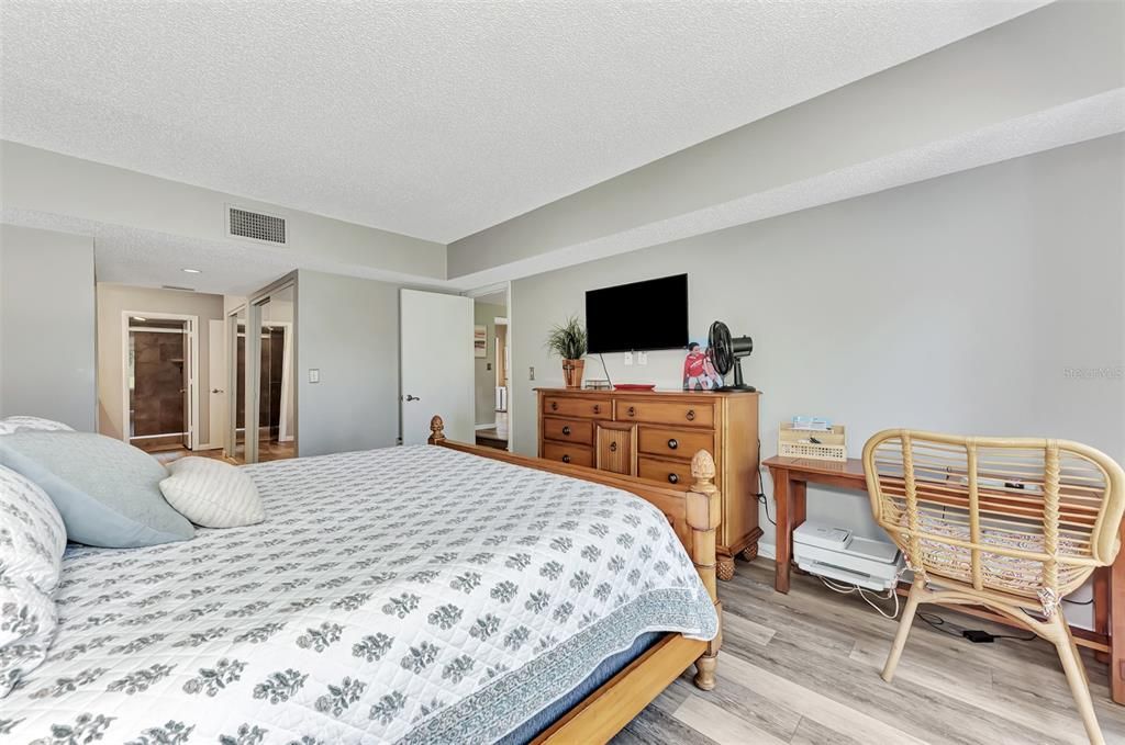 For Rent: $4,000 (3 beds, 2 baths, 1635 Square Feet)