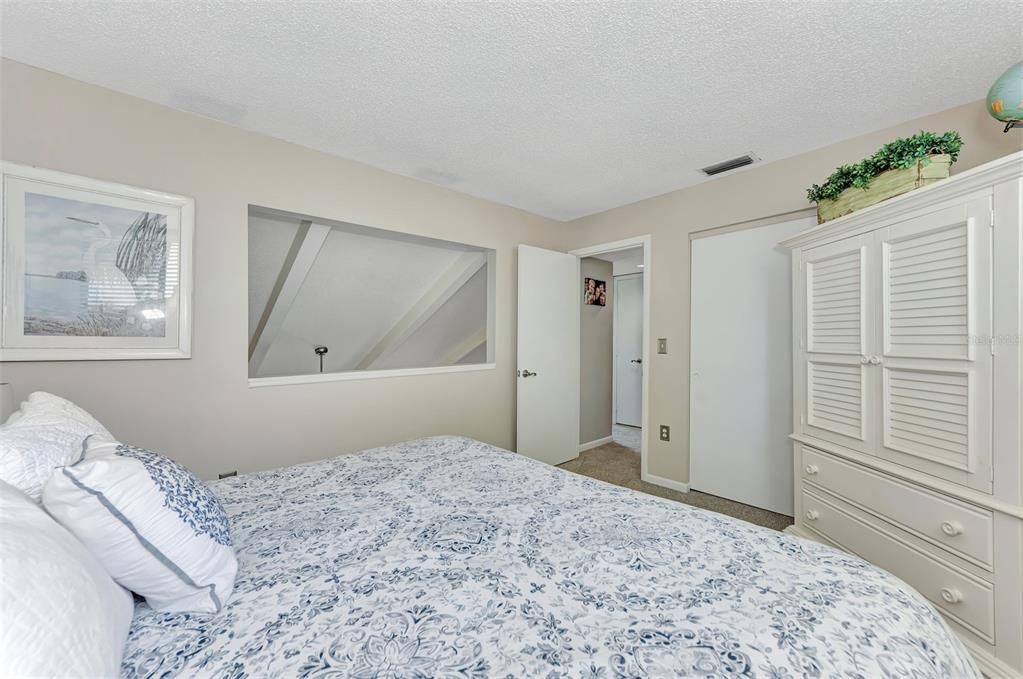 For Rent: $4,000 (3 beds, 2 baths, 1635 Square Feet)