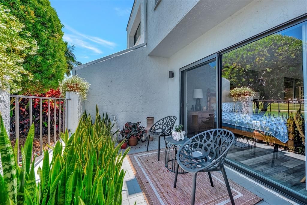 For Rent: $4,000 (3 beds, 2 baths, 1635 Square Feet)