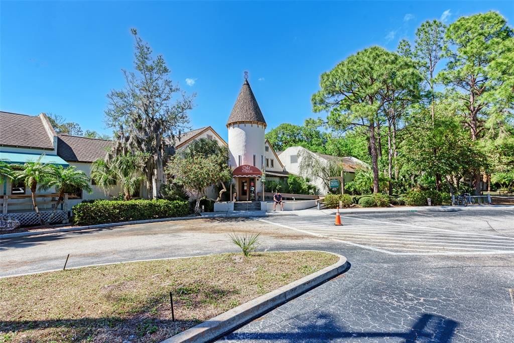 For Rent: $4,000 (3 beds, 2 baths, 1635 Square Feet)