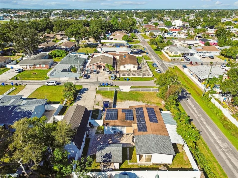 待售: $800,000 (6 贝兹, 5 浴室, 3052 平方英尺)