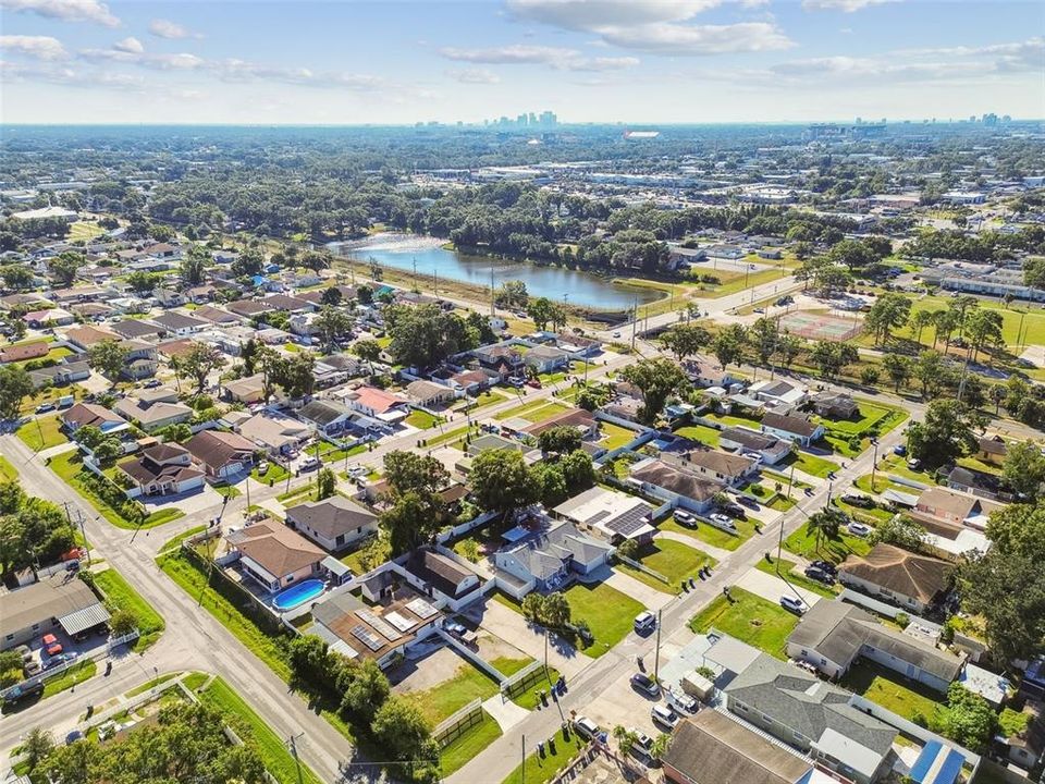 待售: $800,000 (6 贝兹, 5 浴室, 3052 平方英尺)