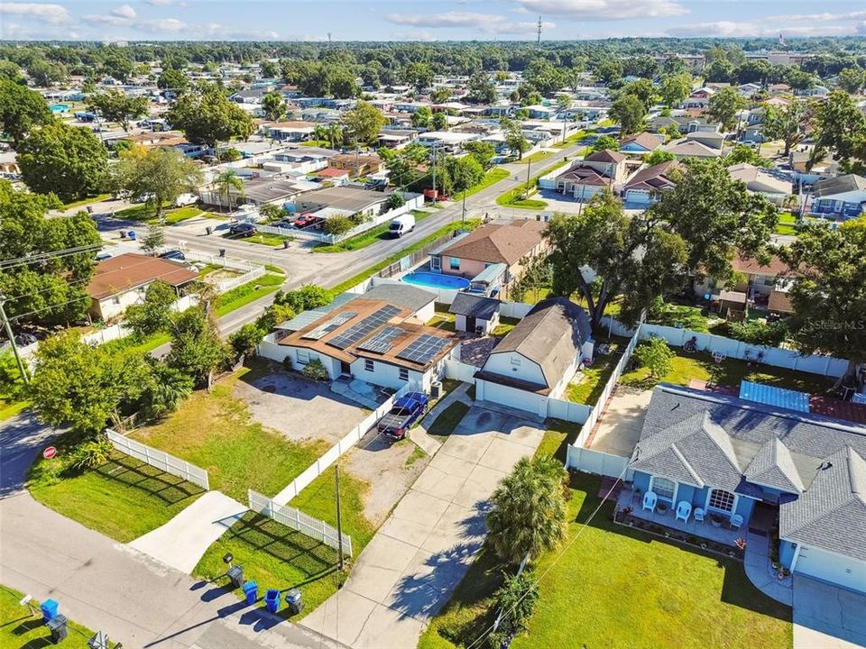 待售: $800,000 (6 贝兹, 5 浴室, 3052 平方英尺)