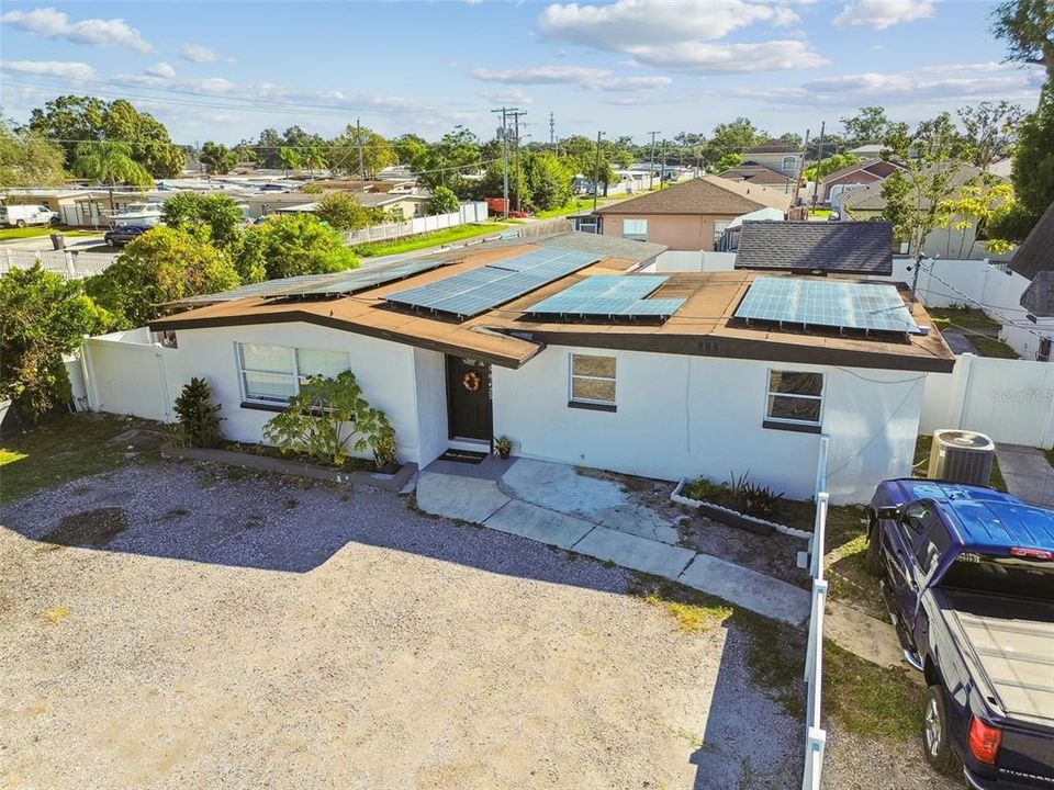 待售: $800,000 (6 贝兹, 5 浴室, 3052 平方英尺)