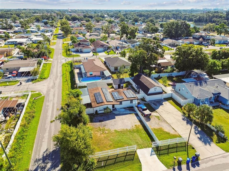 待售: $800,000 (6 贝兹, 5 浴室, 3052 平方英尺)