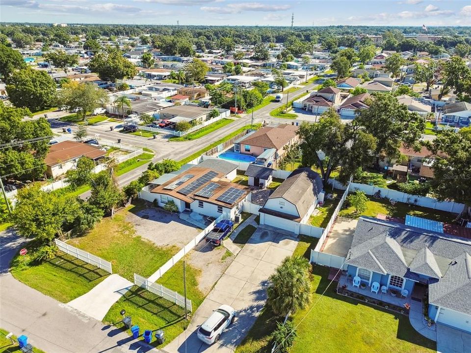 待售: $800,000 (6 贝兹, 5 浴室, 3052 平方英尺)