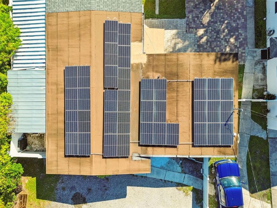 待售: $800,000 (6 贝兹, 5 浴室, 3052 平方英尺)