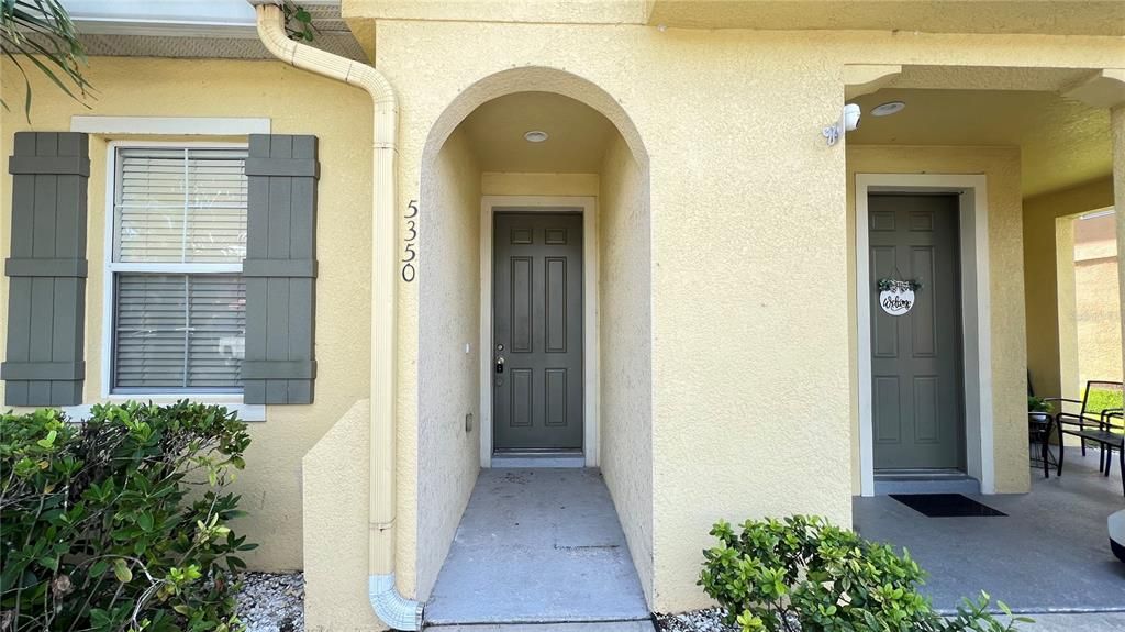 For Rent: $1,750 (3 beds, 3 baths, 1362 Square Feet)