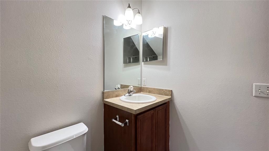 For Rent: $1,750 (3 beds, 3 baths, 1362 Square Feet)