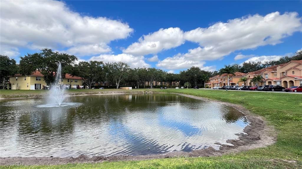 For Rent: $1,750 (3 beds, 3 baths, 1362 Square Feet)