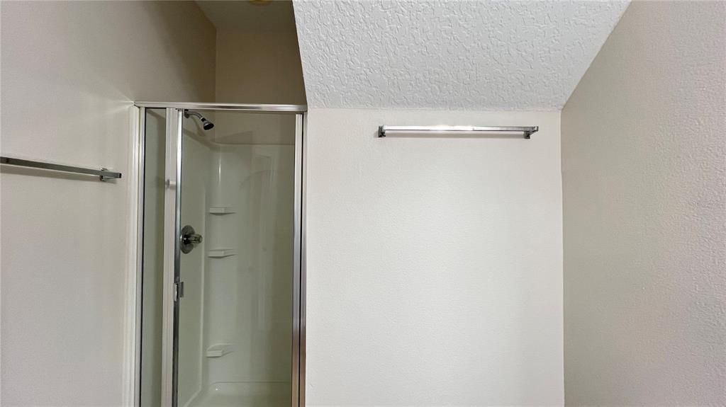 For Rent: $1,750 (3 beds, 3 baths, 1362 Square Feet)