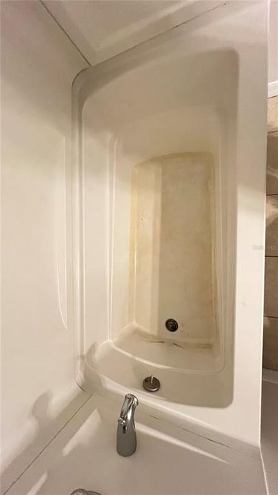 For Rent: $1,750 (3 beds, 3 baths, 1362 Square Feet)