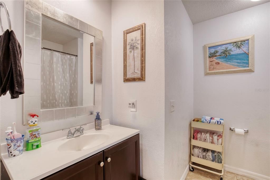 For Sale: $339,500 (3 beds, 2 baths, 1703 Square Feet)